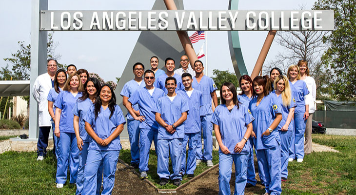 Students in the LAVC Respiratory Therapy program standing in front the LAVC sign